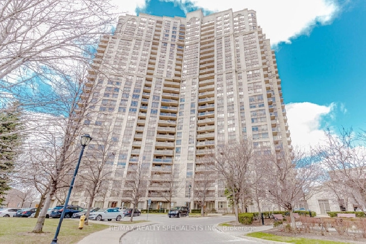 Apartment For Sale in City of Toronto,ON - Condos for Sale
