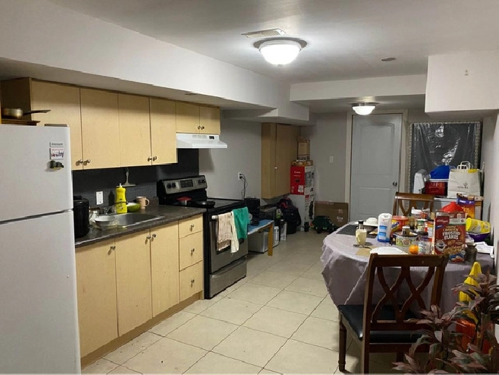 Basement Room for Rent (for Male) in Scarborough in City of Toronto,ON - Room Rentals & Roommates