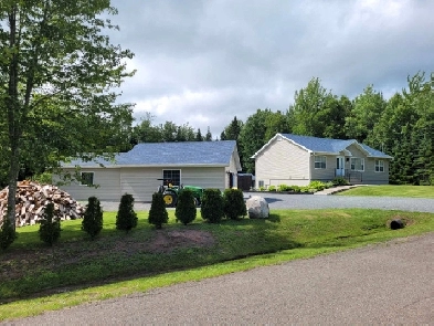 House for Sale - Welcome to 31 Robin Drive, Waasis, NB! Image# 1