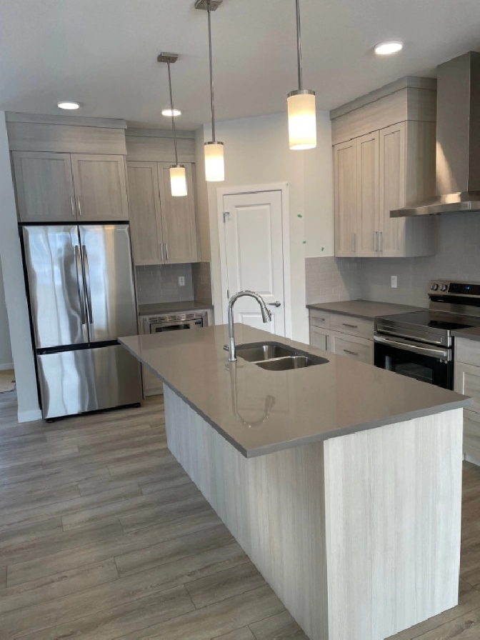Newly Built House Upstairs Rooms for Rent in SE Calgary in Calgary,AB - Apartments & Condos for Rent