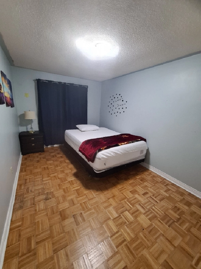 Room for short Stay, Bristol and Mavis 70 per night in Mississauga / Peel Region,ON Short