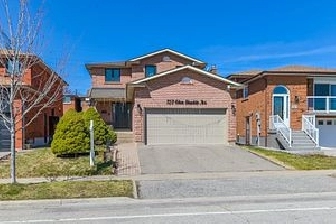 One Of A Kind Beautiful Detached Renovated 4 1 Bdr Home In A in City of Toronto,ON - Houses for Sale