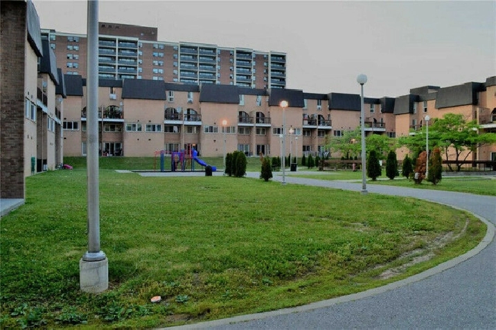 Single room near Centennial college and UTSC in City of Toronto,ON - Room Rentals & Roommates