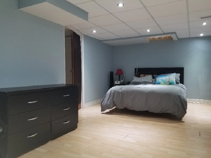 Brampton Basement apartment for rent in large home in Mississauga