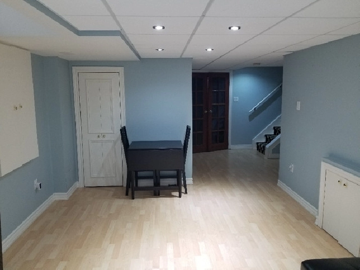 Brampton Basement apartment for rent in large home in Mississauga