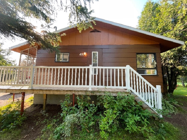 Maison / chalet à Roberval in LacSaintJean,QC Houses for Sale