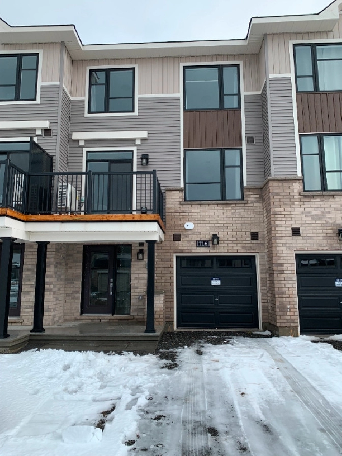 Luxurious Brand New 2 BDRM Townhome in Barrhaven for Rent in Ottawa,ON - Apartments & Condos for Rent