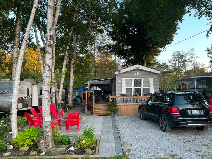 INCREDIBLE COTTAGE FOR SALE - MINT - PREMIUM LOT in City of Toronto,ON - Houses for Sale