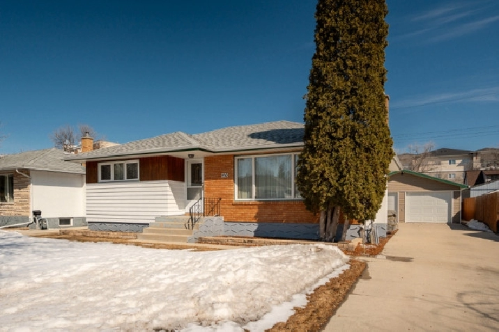 Immaculate 1200 SqFt 3bdr Bungalow in North Kildonan! in Winnipeg,MB - Houses for Sale