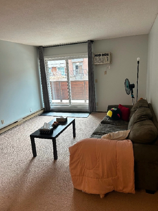 Available May 1Upper Sahali 2 Bed 1.5 Baths in Kamloops,BC