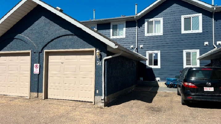 INVESTMENT PROPERTY! Turn key rental, currently leased for $1500 in Edmonton,AB - Houses for Sale