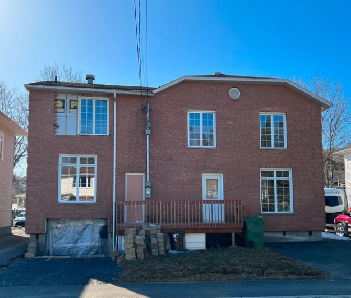 24, avenue Fraser, Edmundston, NB, E3V 2B1 in Edmundston,NB Houses