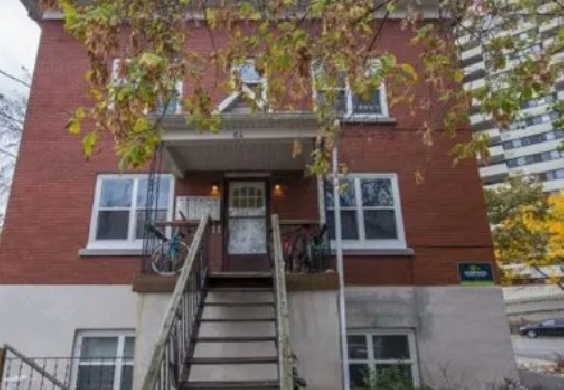 64 Genest - 2 bed 1 bath - Available Immediately in Ottawa,ON - Apartments & Condos for Rent