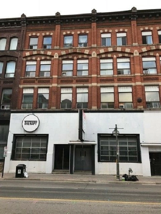 1000sf DOWNTOWN Commercial/Studio Office - Richmond at York in London ...