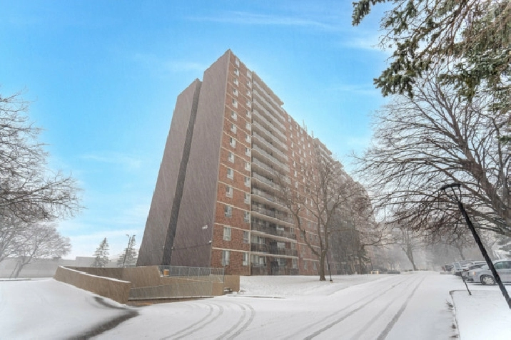 2 Bedroom Condo Apartment for Sale in Scarborough in City of Toronto,ON - Condos for Sale