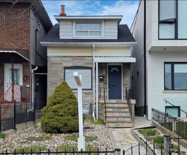 Detached 2 Storey Home In Excellent Corso Italia Area | (E) in City of Toronto,ON - Houses for Sale