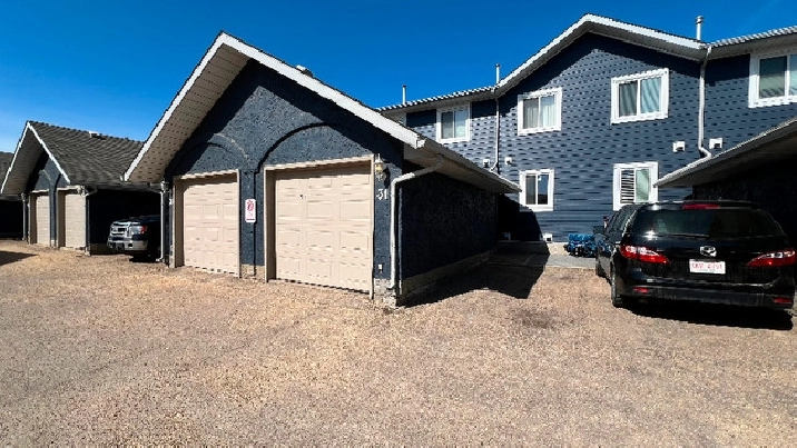 3 Bed 2.5 bath townhouse with garage! ONLY $199k WOW! in Edmonton,AB - Houses for Sale