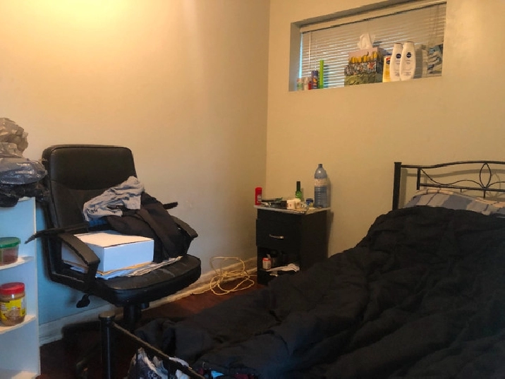 room for rent (finch,donmills seneca college) in City of Toronto,ON