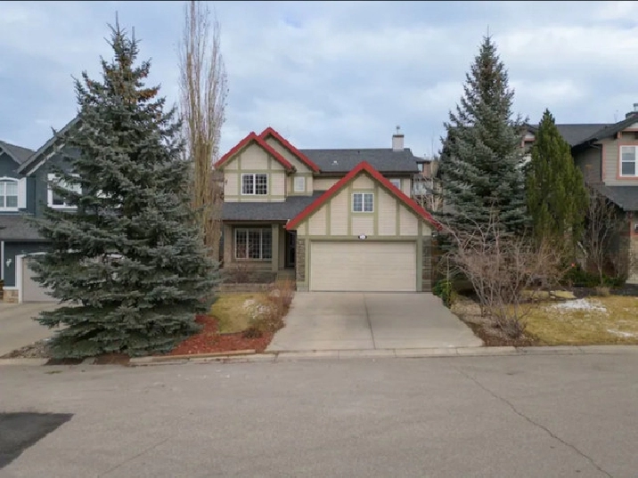 Large Duplex, 3bd office, pets negotiable in Calgary,AB - Apartments & Condos for Rent