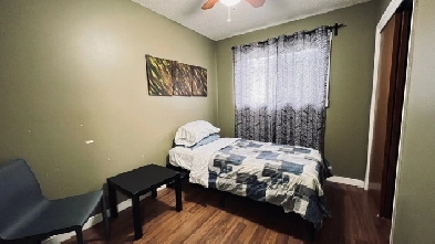 Room for Rent Close to NAIT/Kingsway Mall Image# 3