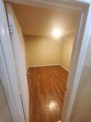 Nice Room in Condo House-Prime Location by Londonderry Mall Image# 2