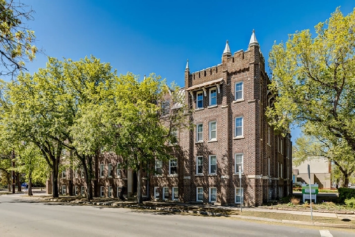 Apartments for Rent Near Downtown Regina - Chateau Apartments - in Regina,SK - Apartments & Condos for Rent