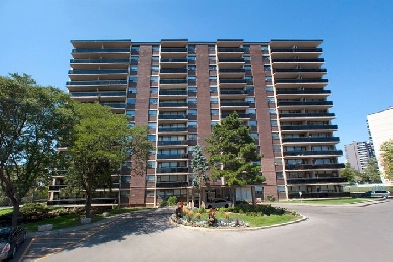 2 Bedroom Apartment for Rent Steeles/Bathurst in North York! Image# 1