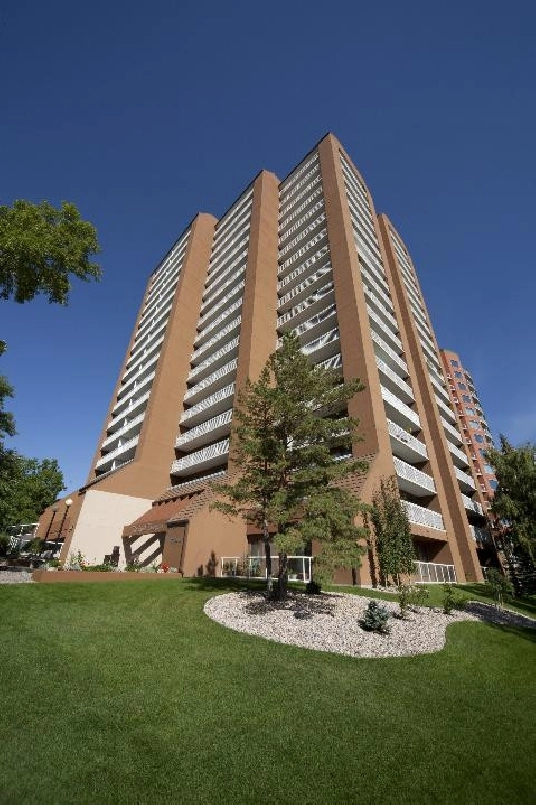 1 Bedroom for Rent - Luxury Downtown Apartment Living at its Fin in Edmonton,AB - Apartments & Condos for Rent