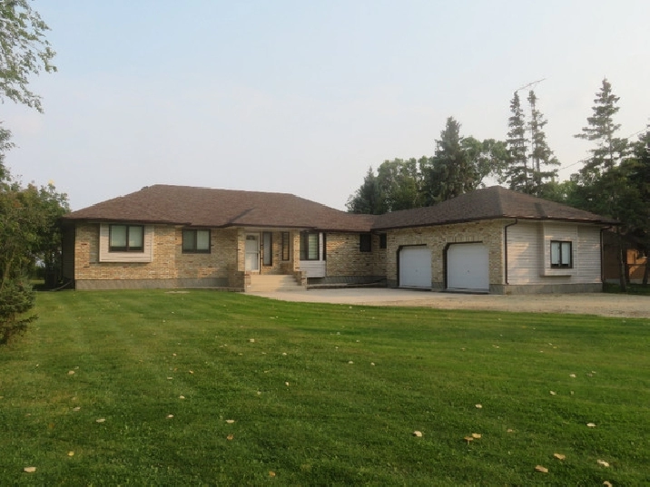 28 Dori Drive, Gimli, Manitoba in Winnipeg,MB - Houses for Sale