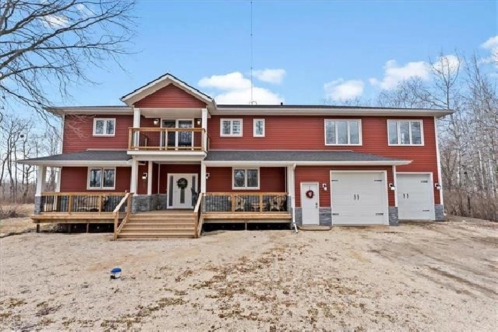 4 bedroom 3 bath country castle awaits! in Winnipeg,MB - Houses for Sale