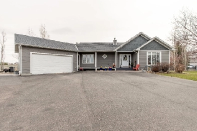 JUST LISTED | Acreage in Mountain Meadows! Image# 1