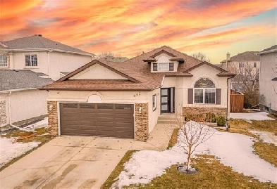 Whyte Ridge House For Sale - Price Reduced Image# 2