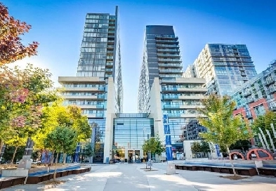 AMAZING CN TOWER VIEW - 2BD 2BA CONDO - LITTLE PORTUGAL Image# 1