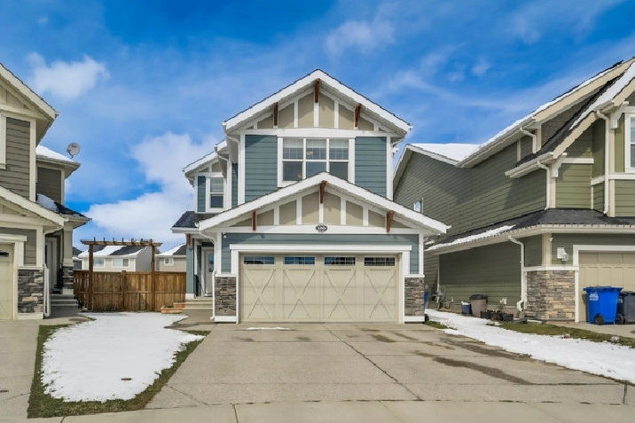 Beautiful Home in Sunset in Cochrane in Calgary,AB - Houses for Sale