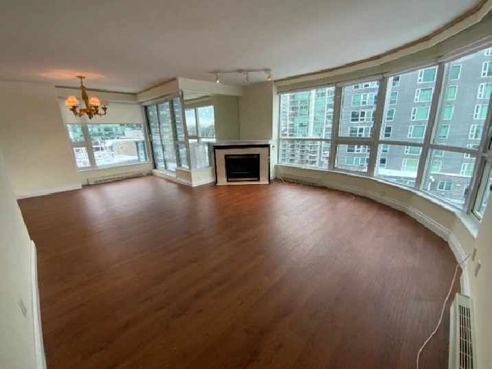 Waterfront 2-Bedroom Condo at the Bauhinia for Rent!! in Vancouver,BC - Apartments & Condos for Rent