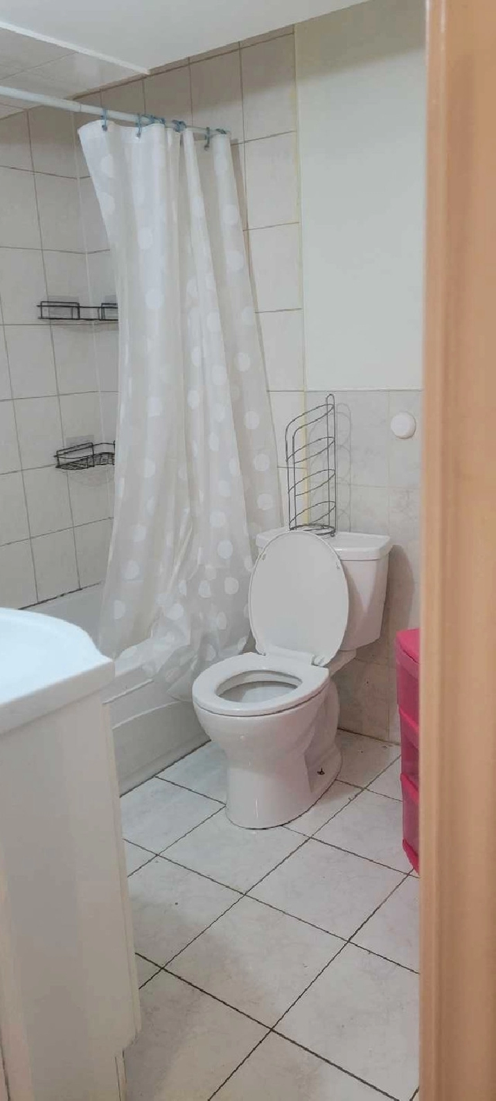 2 bedroom basement apartment etobicoke north in Mississauga / Peel