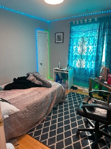 Furnished Main-Floor Private Room at Lawrence/Markham – From Now Image# 1