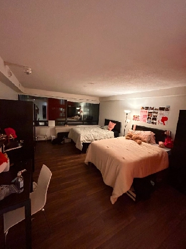 Looking to sublet/relet my room at Parkside Student Residence Image# 1