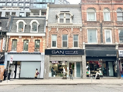 Apartment for Rent in the heart of Yonge & Bay Corridor Image# 1