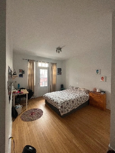 Looking to sublet my room from May 1st to end of August Image# 1