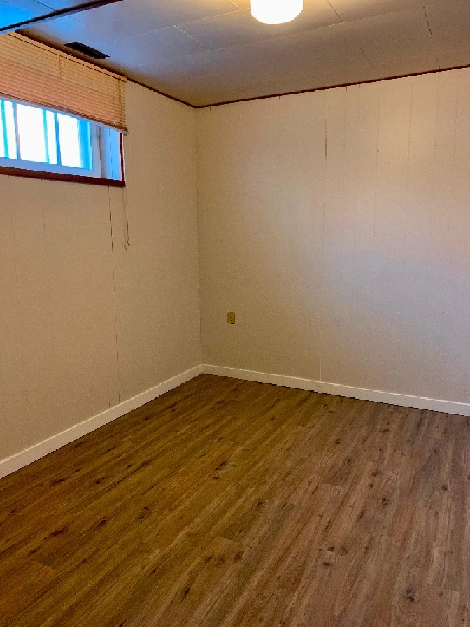 Airdrie two bedroom for rent rental house home in Calgary,AB Apartments & Condos for Rent