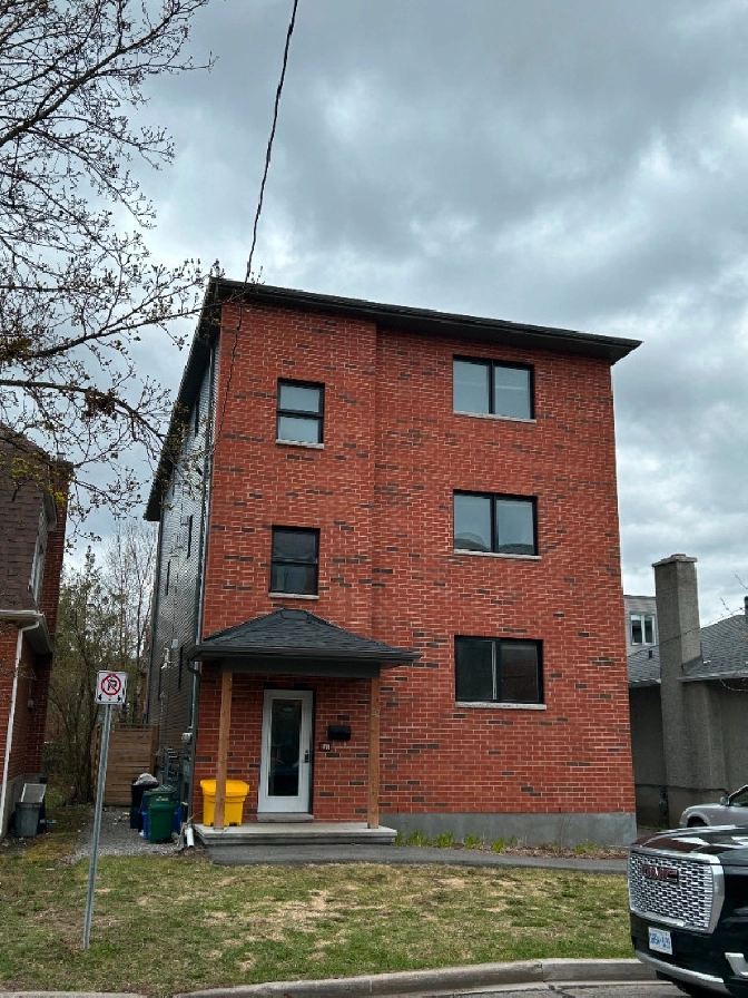 Apartment for Rent (Ottawa University area) in Ottawa,ON - Apartments & Condos for Rent