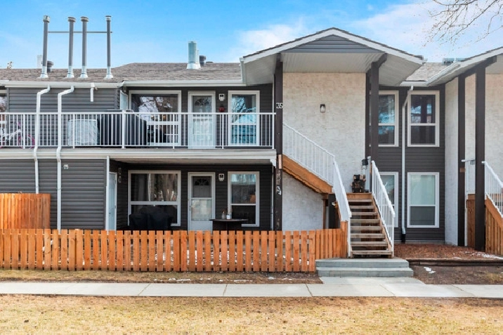 JUST LISTED 35, 3111 142 Ave Top Floor Carriage Home in Edmonton in Edmonton,AB - Houses for Sale