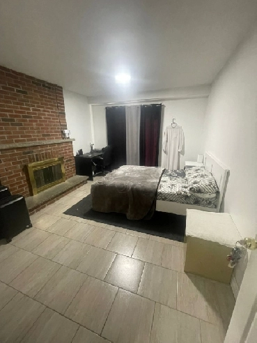 Rooms 4 Rent Upper floor furnished Misisauga close SQ1 shereden Image# 1