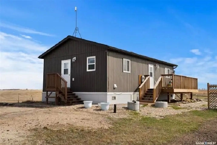 2 BEDROOM WATERVIEW PROPERTY IN COLLINGWOOD LAKE SHORE ESTATES! in Regina,SK - Houses for Sale