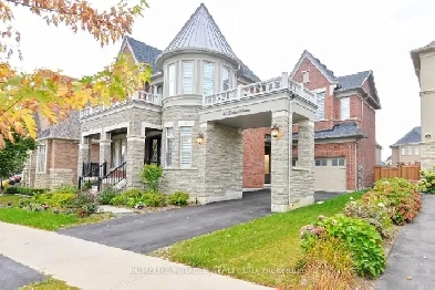 OUTSTANDING ARCHITECTURAL CRAFTSMANSHIP Luxury Home In Nobleton