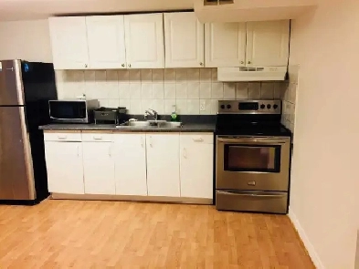 Room for rent for student - near UTSC and Centennial College Image# 1