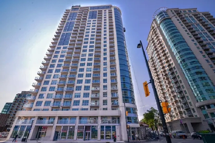 1 Bedroom Downtown Ottawa Condo @ 242 Rideau St - Move In May in Ottawa,ON - Apartments & Condos for Rent