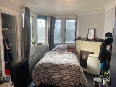 Single Bedroom for Rent in Annex (Summer Rental) Image# 1