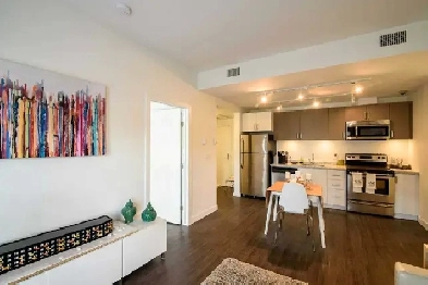 2 Bed   2 Bath with in-suite laundry Image# 1